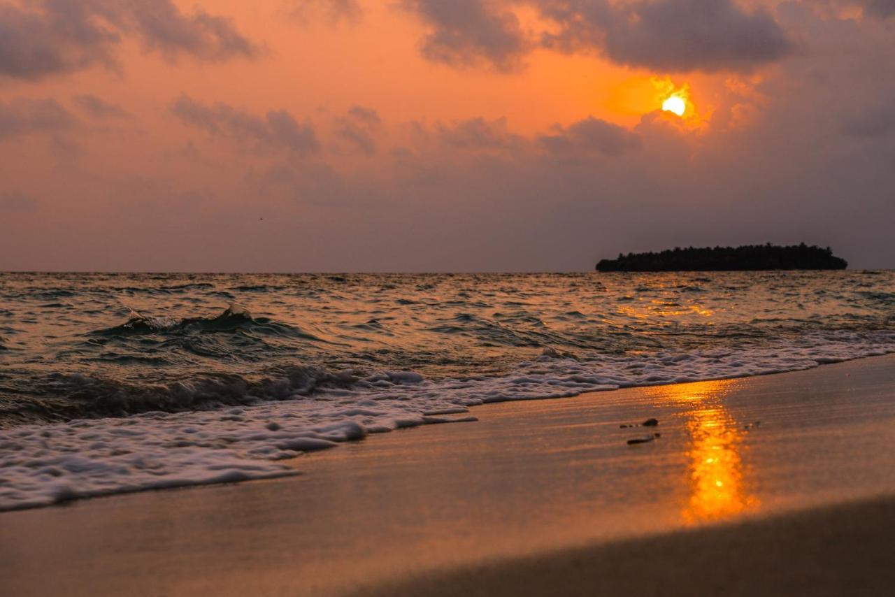 Brickwood Rasdhoo- Beach Front Екстериор снимка