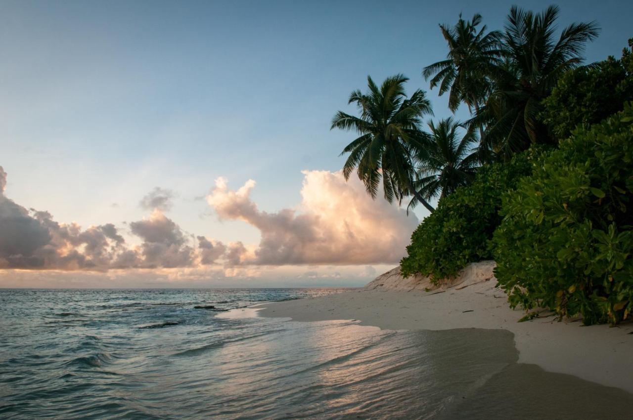 Brickwood Rasdhoo- Beach Front Екстериор снимка